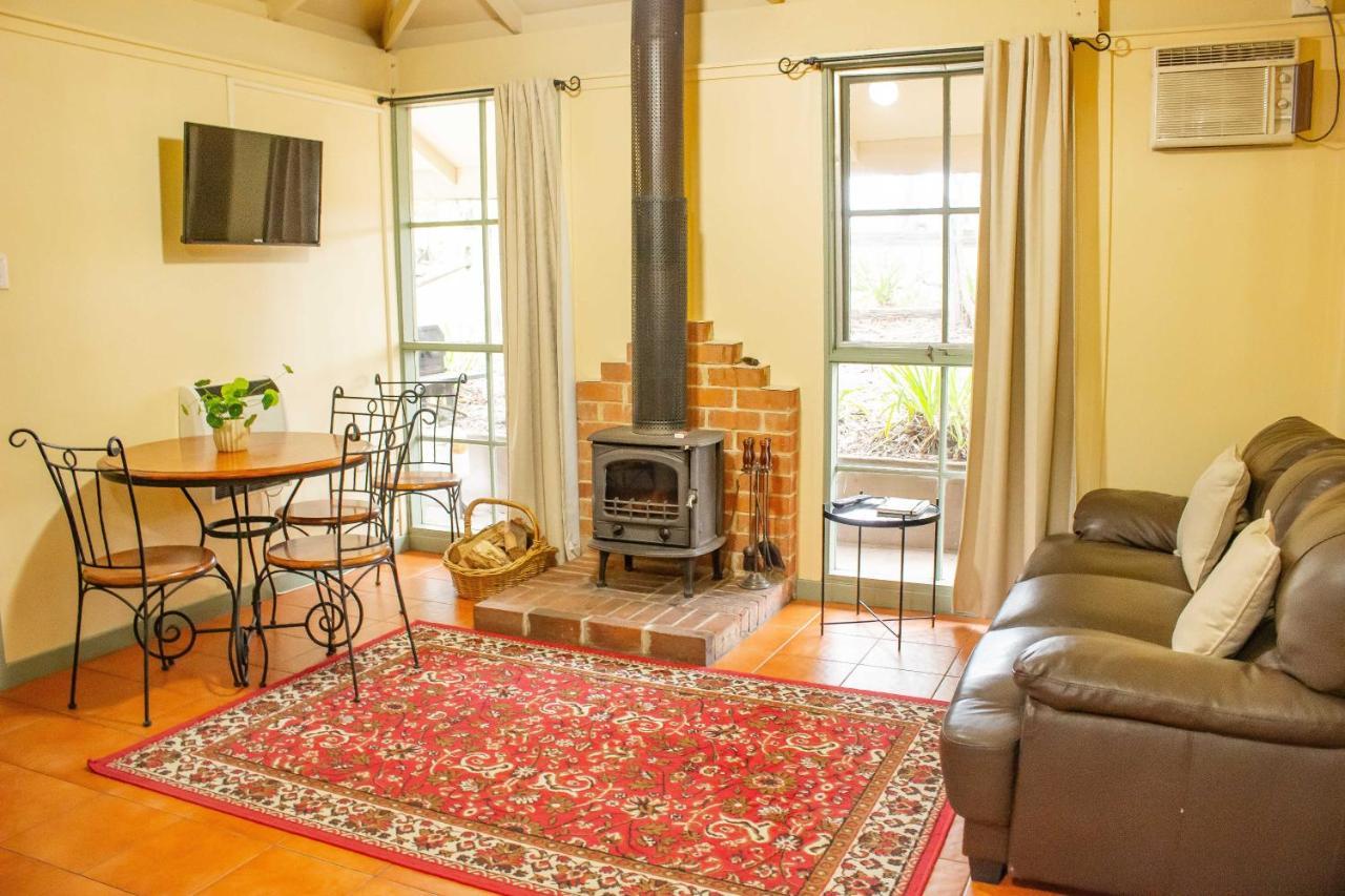 Kalimna Woods Cottages Лейкс Ентранс Екстериор снимка